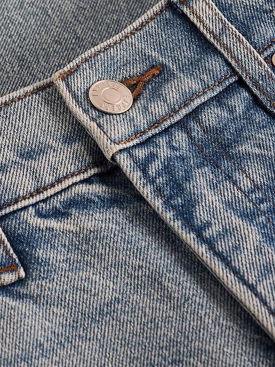 EXPRESS Women’s Wide-Leg Ankle Jeans – High Waisted Stretch Denim – Light Wash